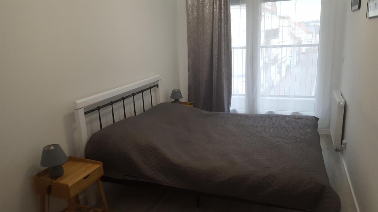 Apartament Skarbowa 2 & Parking Лешно Экстерьер фото
