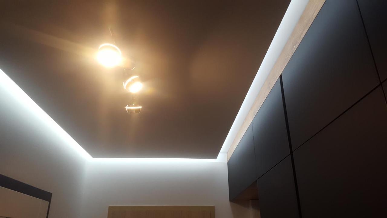 Apartament Skarbowa 2 & Parking Лешно Экстерьер фото